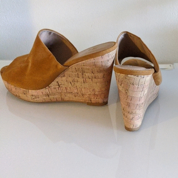 Tan Wedges - Picture 4 of 6